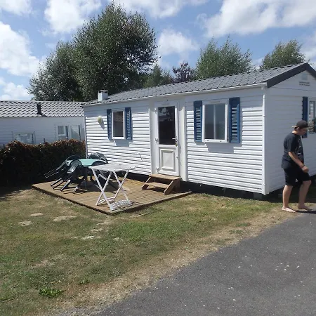 Camping Les Falaises Camping 3*